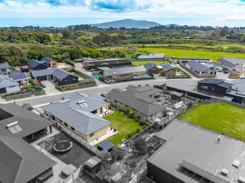 12 Morepork Drive, Waikanae