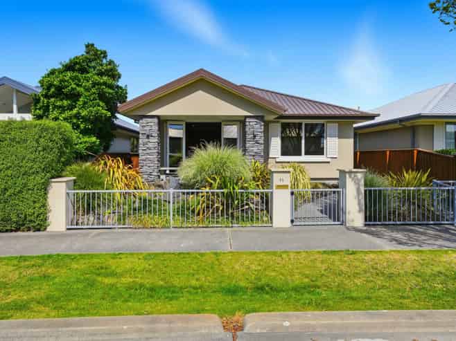 95 Mary Ellen Street, Pegasus