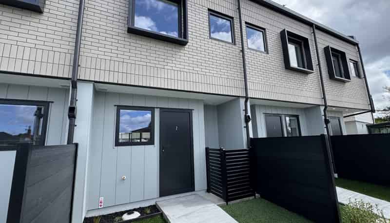 2/22 Cleland Crescent, Blockhouse Bay