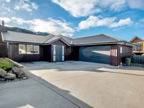 32 Rutherford Crescent, Hanmer Springs