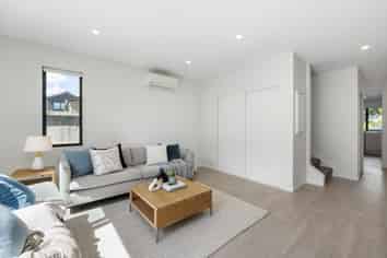 10 Paraone Crescent, Conifer Grove