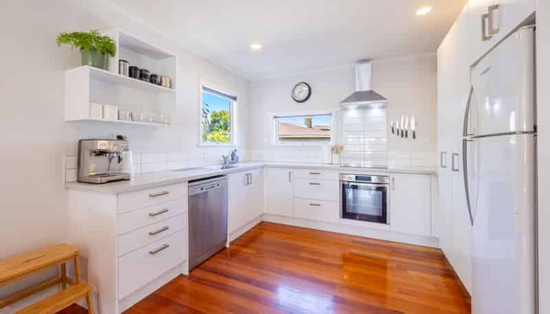 2/27 Trevelyan Street, Onekawa