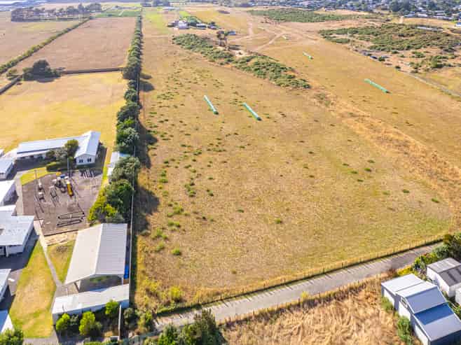 5.1HA of Rural Land 