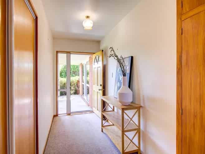 9 Hewitts Road, Woodend