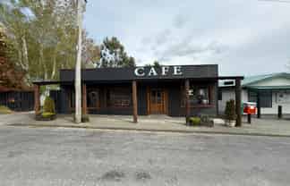 Cosy Cafe on Main Highway  