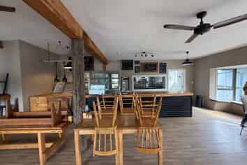 Cosy Cafe on Main Highway  