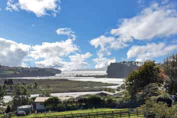 2 Turanga Road, Whitford