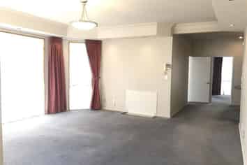 31 Cornwall Park Ave, Epsom
