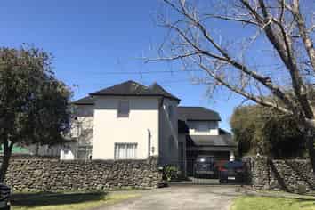 31 Cornwall Park Ave, Epsom