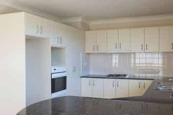 J/30 Tarawera Terrace, St Heliers