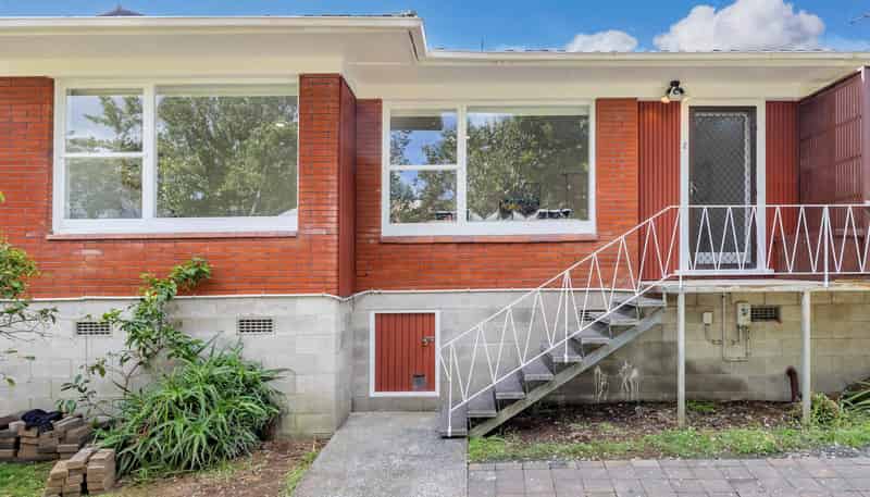2/2 Marsden Avenue, Mount Eden