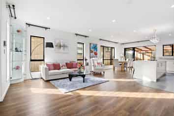 6 Tims Crescent, Flat Bush