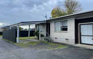 1/30 Blacklock Avenue, Henderson