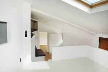 FLEXIBLE CITY FRINGE SPACE
