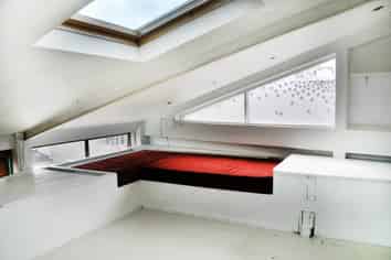 FLEXIBLE CITY FRINGE SPACE
