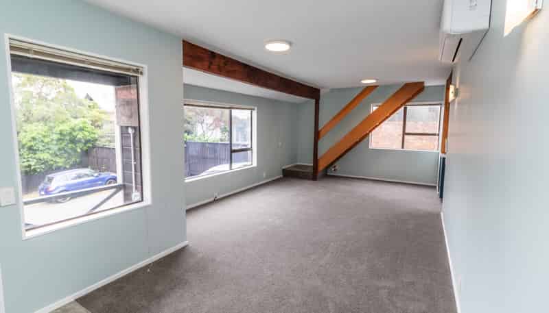 4/199 Grant Road, Thorndon