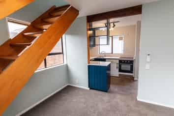 4/199 Grant Road, Thorndon
