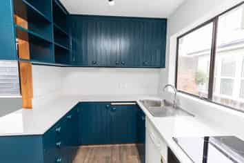 4/199 Grant Road, Thorndon