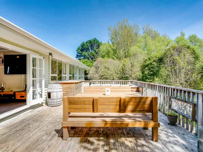 52 Katherine Mansfield Drive, Whitemans Valley