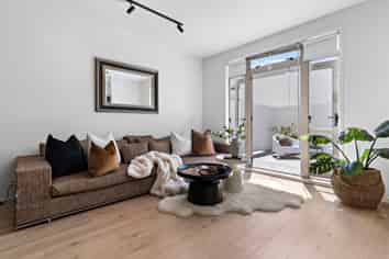 7/2 Upper Queen Street, Newton