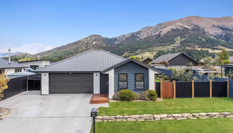 18 Swan Street, Lake Hawea