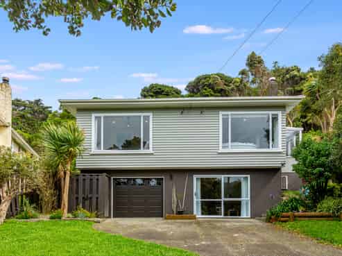 22 Rawhiti Road, Pukerua Bay