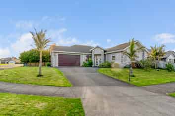 10 Fred White Drive, Huapai