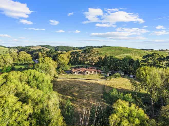 7F Willow Lane, Stillwater