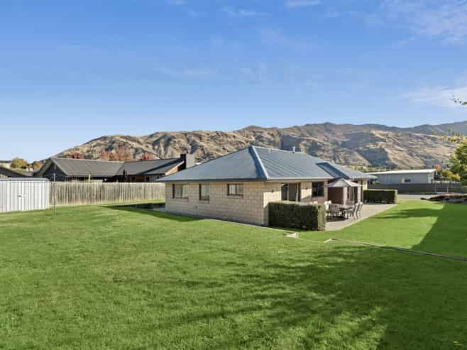 1 Coromandel Street, Wanaka