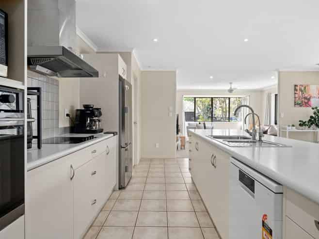 2 Lavenham Place, Rototuna North