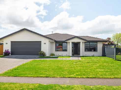 2 Lavenham Place, Rototuna North