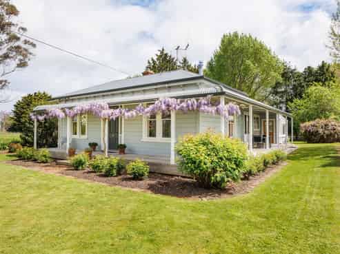 11 Lawton Road, Feilding