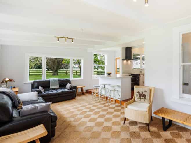 11 Lawton Road, Feilding