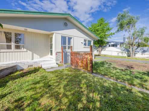 23 Gebbie Road, Taradale