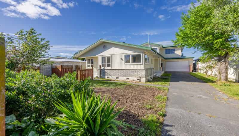 23 Gebbie Road, Taradale