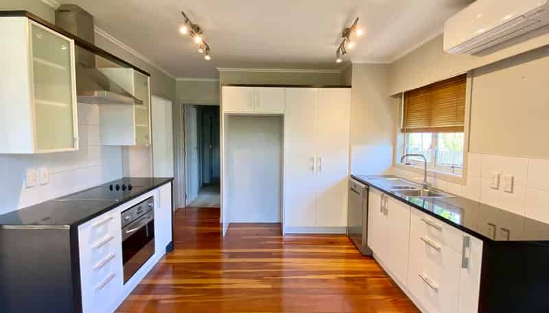 11a Waione Avenue, Te Atatu Peninsula