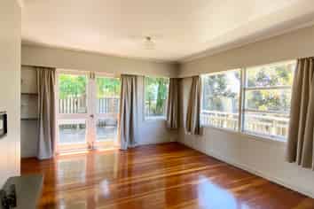 11a Waione Avenue, Te Atatu Peninsula