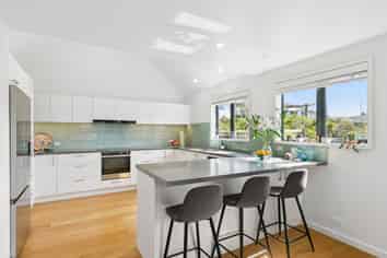 11 Punjab Street, Khandallah