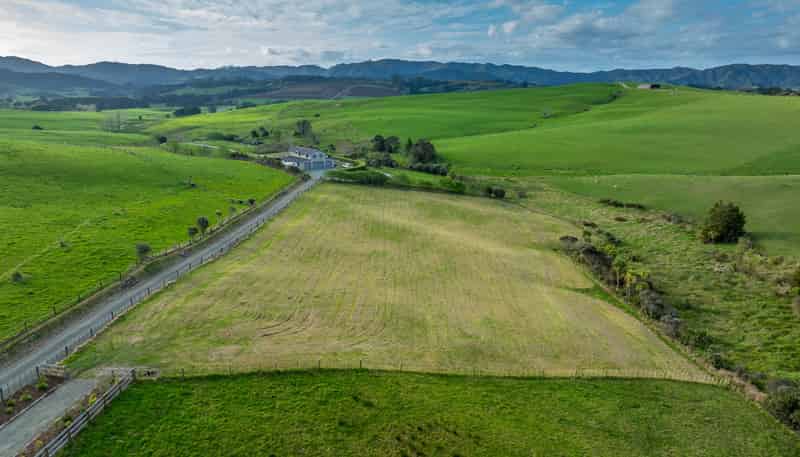 989E Kaiwaka-Mangawhai Road, Mangawhai