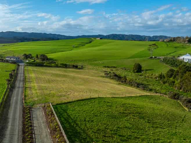 989E Kaiwaka-Mangawhai Road, Mangawhai