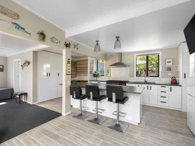 11 Guthrie Crescent, Castlepoint