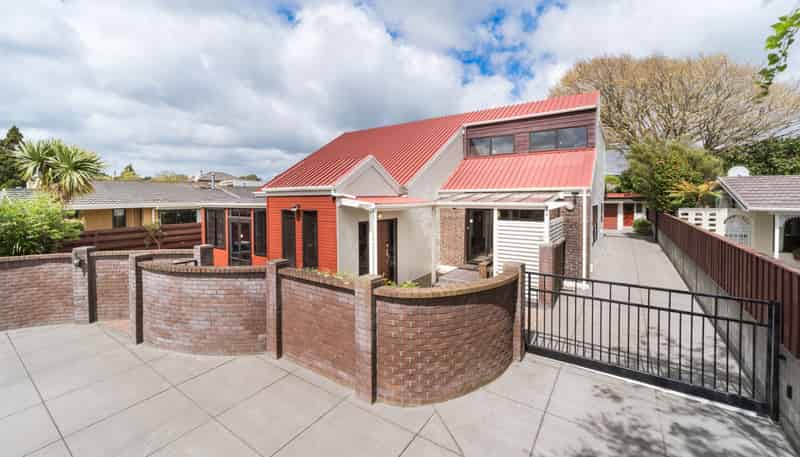 16 Akaroa Avenue, Awapuni