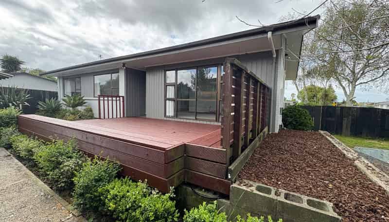 32 John Walker Drive, Manurewa