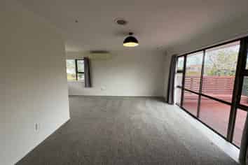 32 John Walker Drive, Manurewa