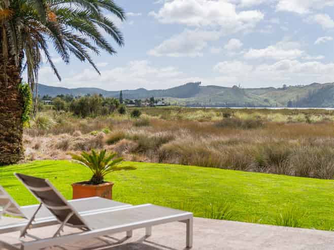141 Everitt Crescent, Whangamata