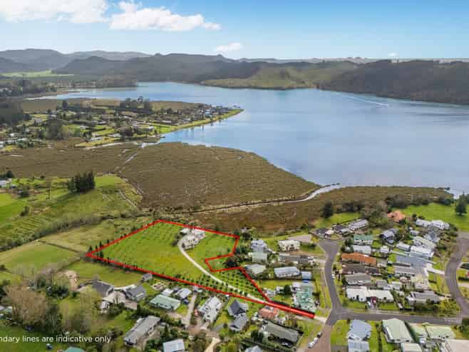 141 Everitt Crescent, Whangamata