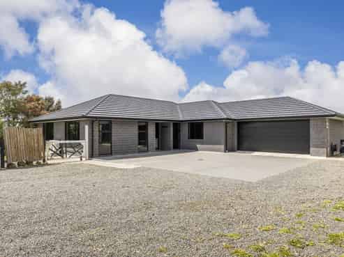 1402 Devon Road, Brixton