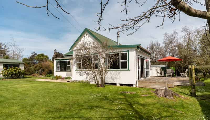 37 North Branch Road, Milton