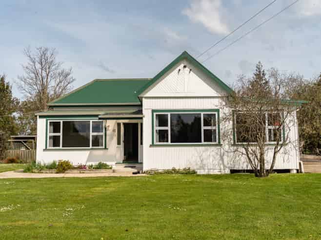 37 North Branch Road, Milton