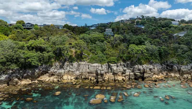 1089 Cove Road, Langs Beach